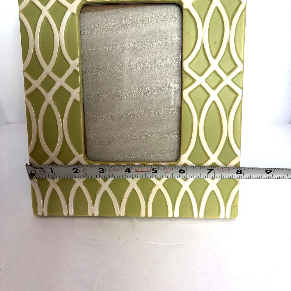 Ceramic Picture Frame Green and White Patterned 4x6